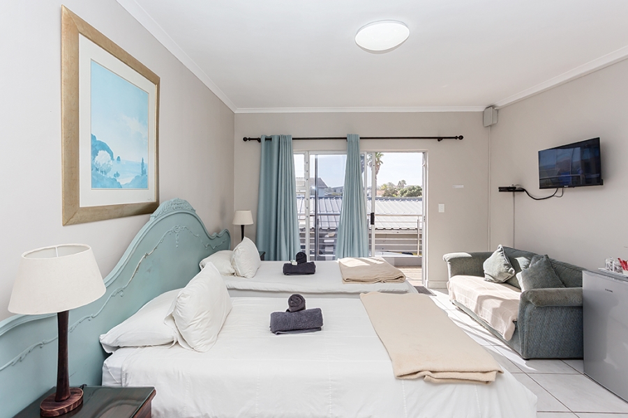 8 Bedroom Property for Sale in Melkbosstrand Central Western Cape
